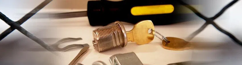 Community Locksmith Store Hastings-on-Hudson, NY 914-801-1176 - changing-locks